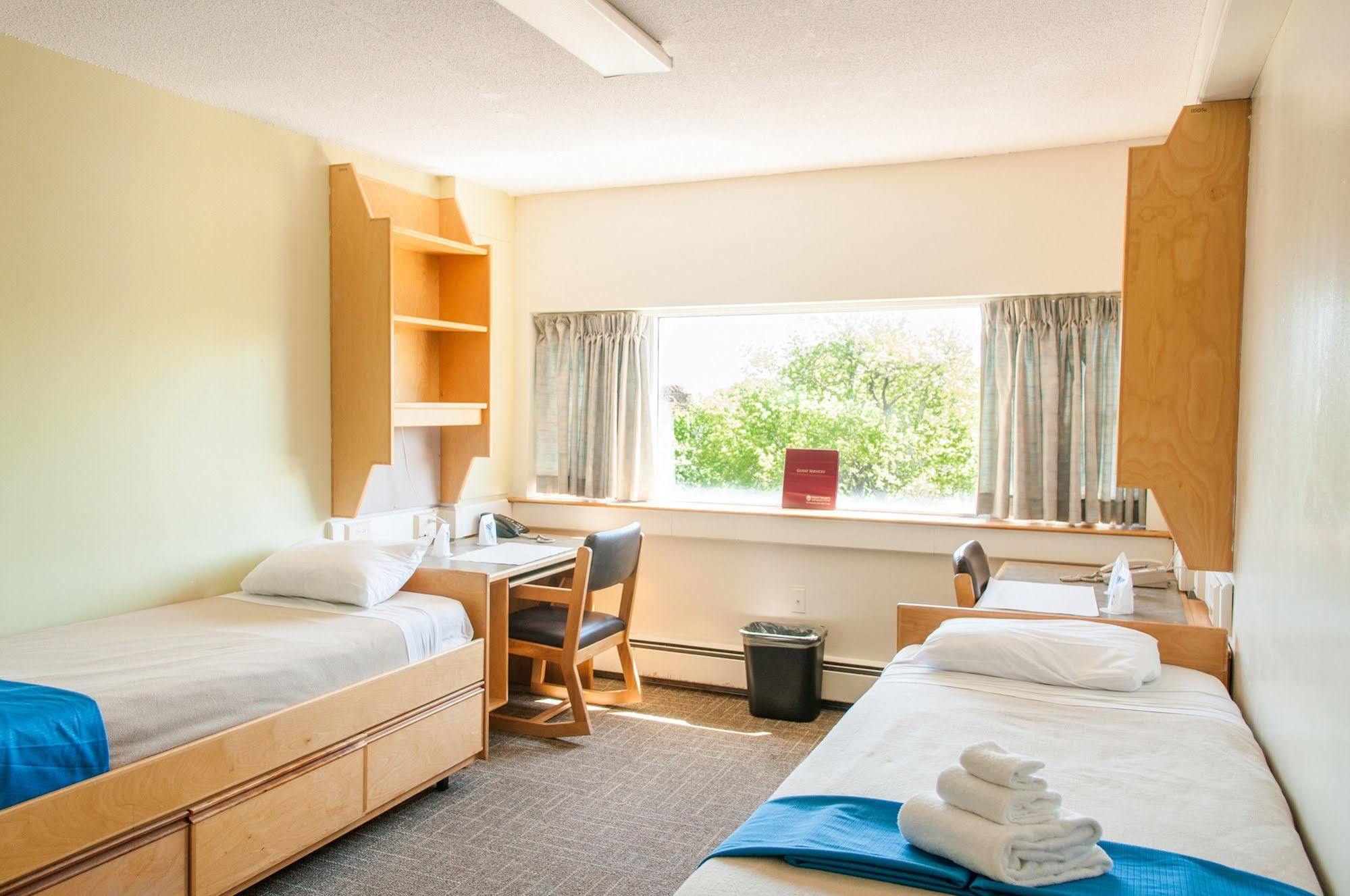 Saint Mary'S University Residence Summer Accommodations Halifax Exterior photo
